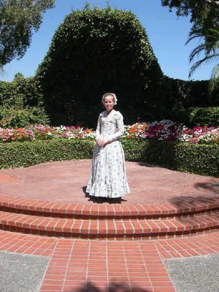 2004college09.jpg  (65.3 Kb)