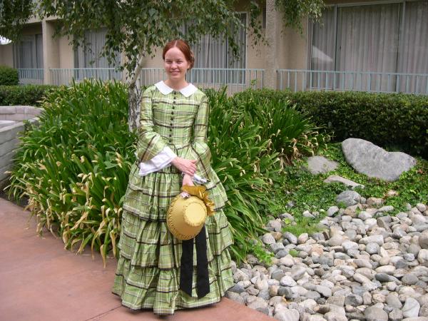 06costume_college019.jpg  (66.4 Kb)