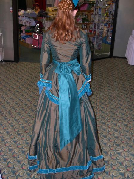 06costume_college043.jpg  (51.2 Kb)