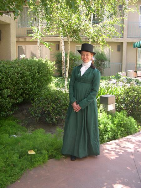 06costume_college077.jpg  (58.6 Kb)