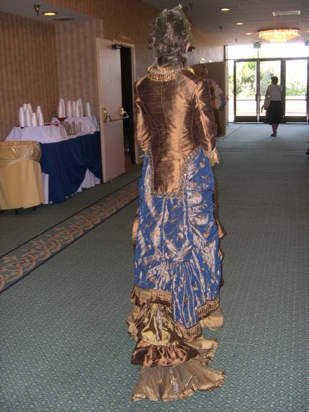 06costume_college088.jpg  (48.4 Kb)