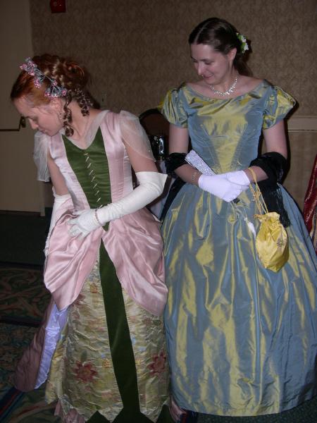 06costume_college134.jpg  (42.1 Kb)
