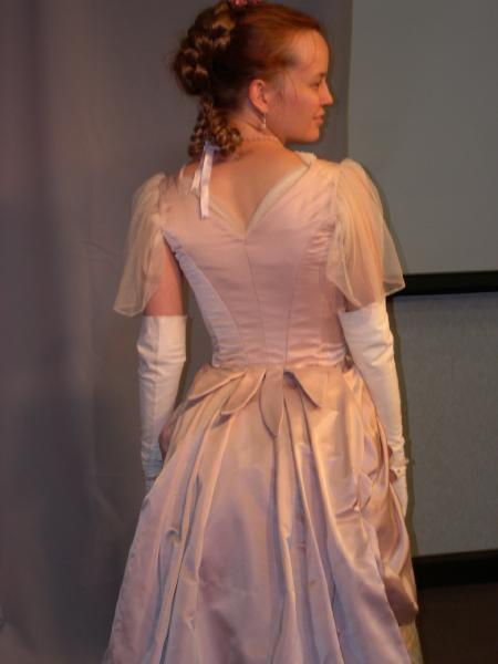 06costume_college151.jpg  (21.9 Kb)