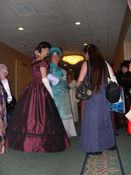 06costume_college173.jpg  (38.4 Kb)