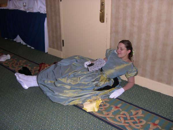 06costume_college184.jpg  (38.5 Kb)