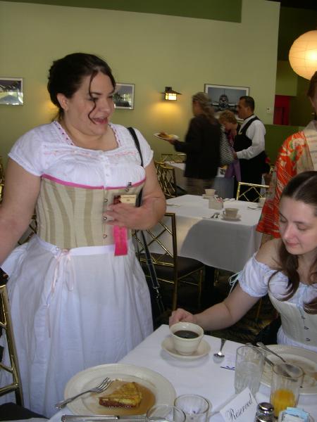 06costume_college201.jpg  (35.6 Kb)