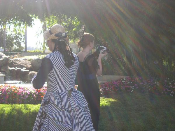 06costume_college254.jpg  (40.3 Kb)