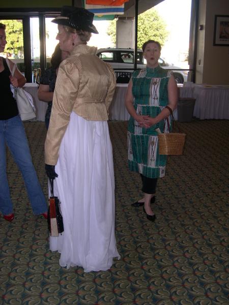 06costume_college258.jpg  (42.9 Kb)