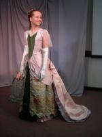 06costume_college144.jpg  (24.4 Kb)
