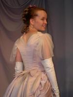 06costume_college150.jpg  (22.7 Kb)